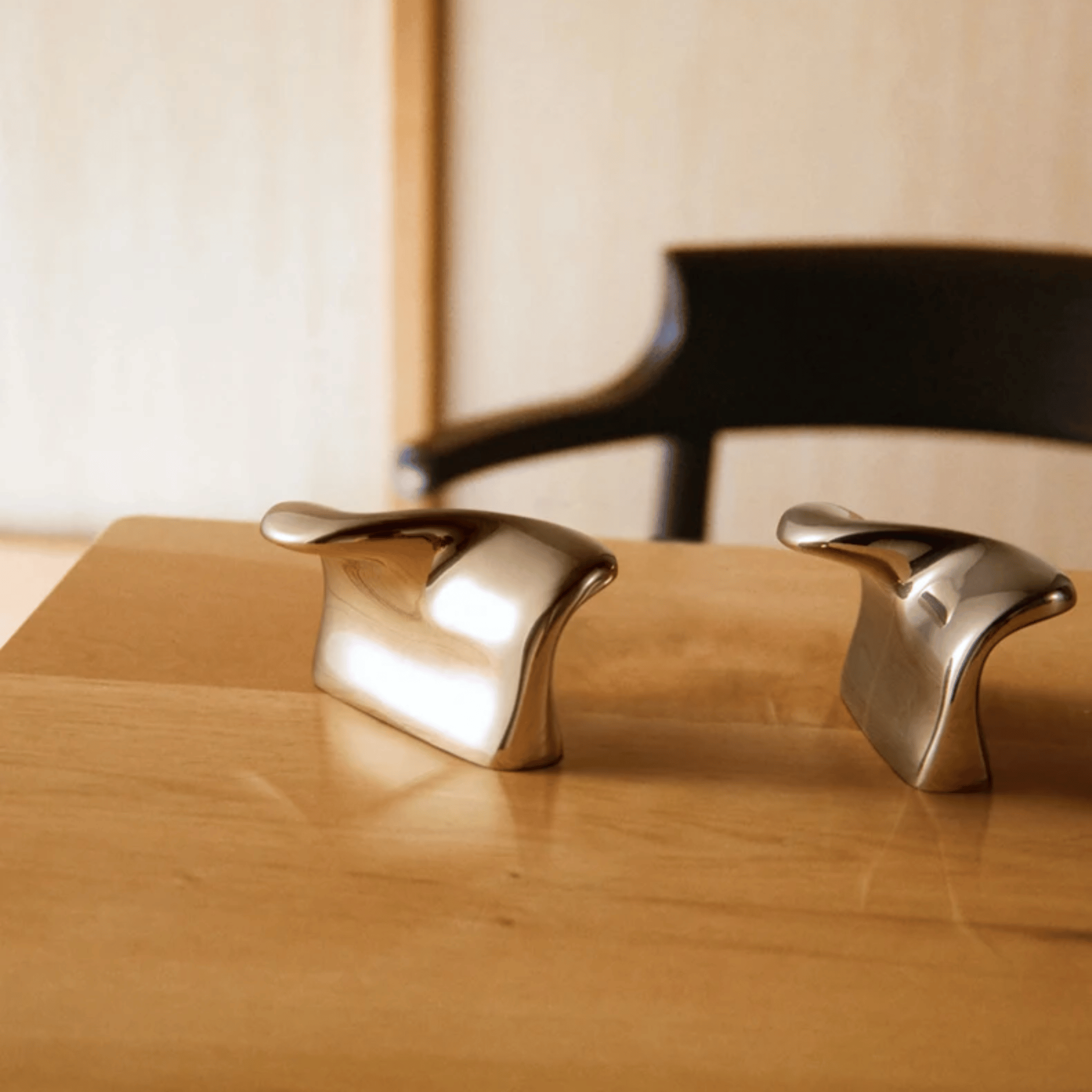 Sleek Brass Cabinet Pulls for Modern Interiors