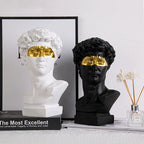 Handmade Resin Bust Art Sculpture with Detailed Design for Living Room