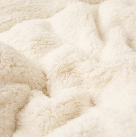 Cozy Throw Blanket – Reversible Design for Warmth