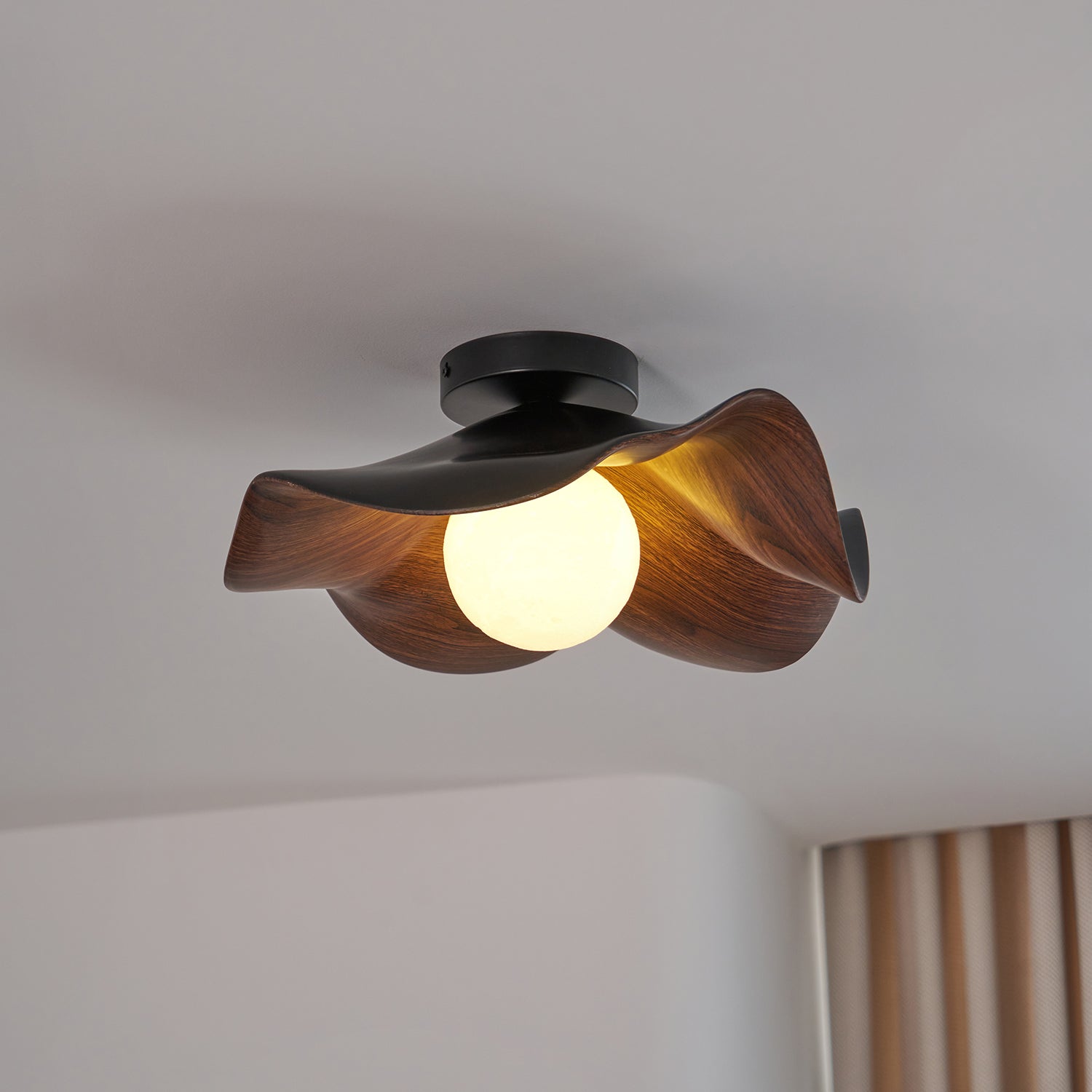 Sculptural Wood-Inspired Ceiling Light Fixture in Modern Style