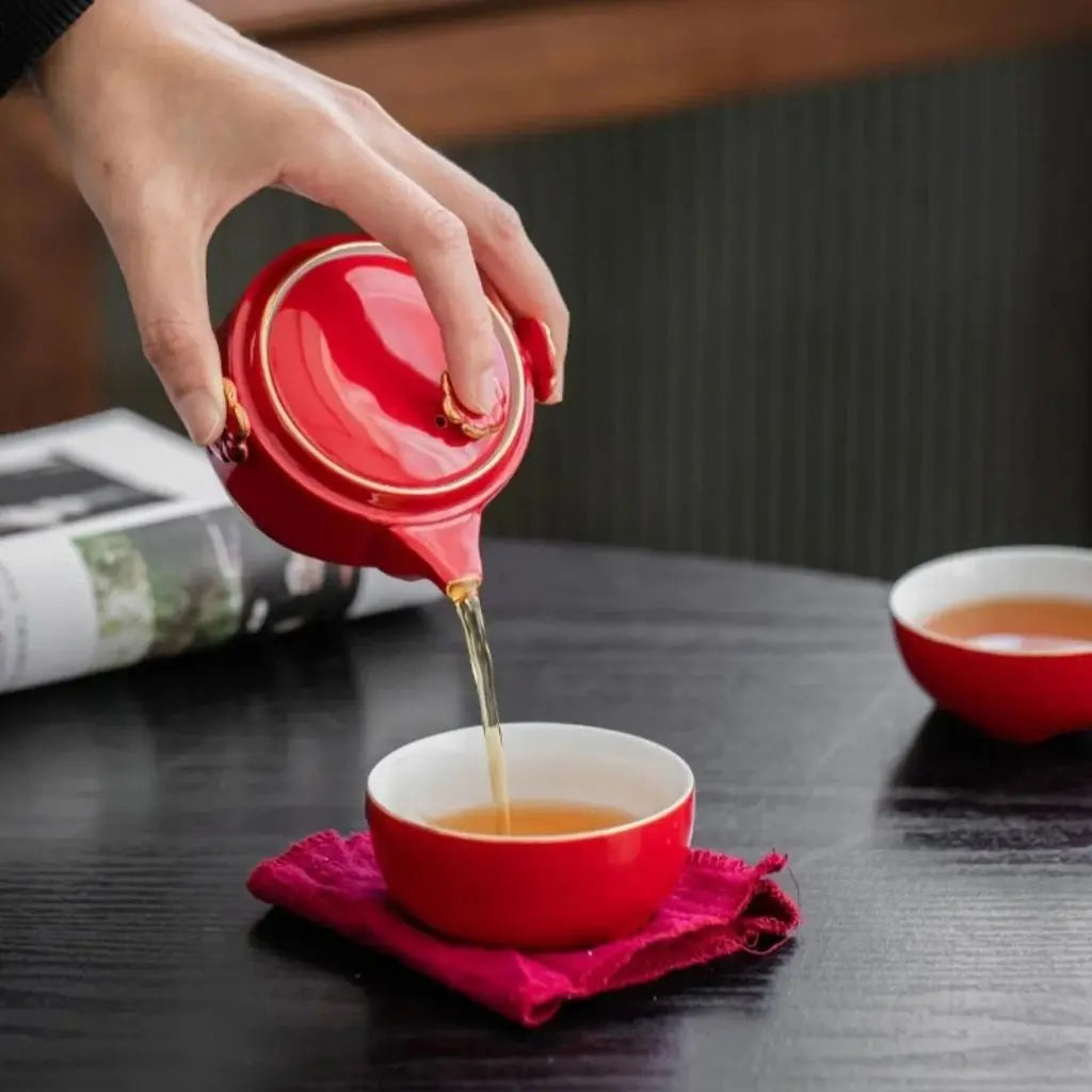 Charming Cat Travel Tea Set in Elegant Ceramic