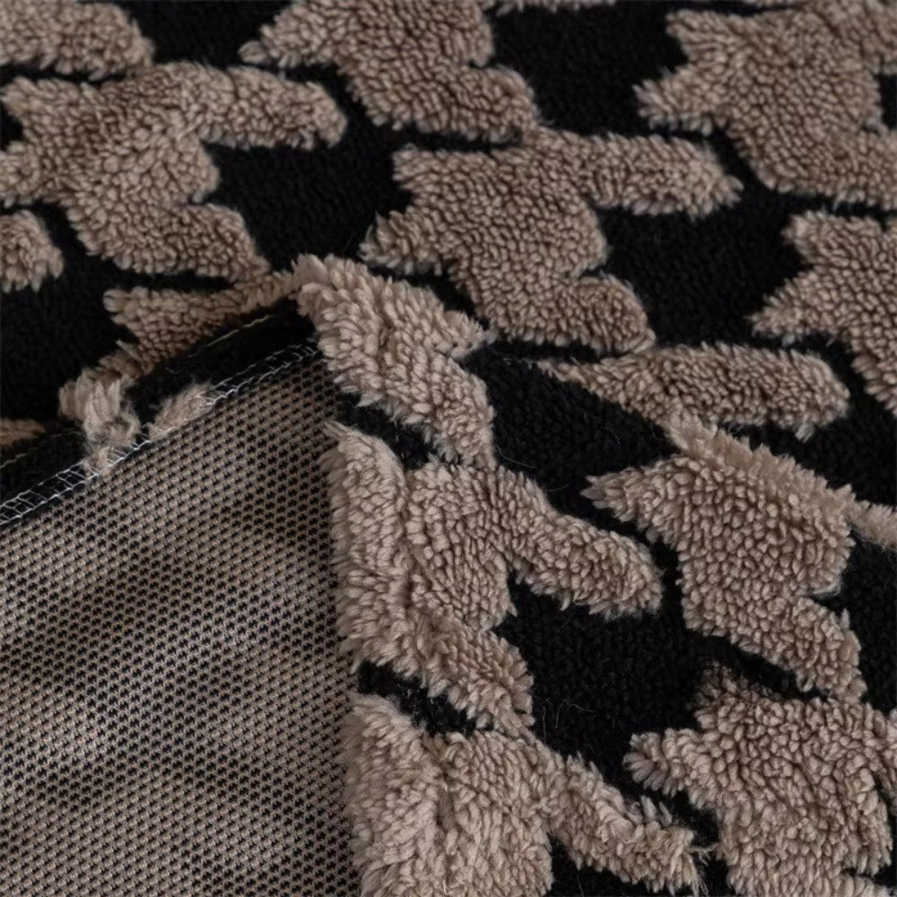 Plush Microfiber Sofa Cover in Classic Houndstooth Pattern