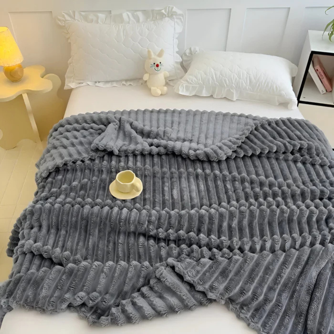 Cozy Comfort Plaid Throw Blanket – Ultra Soft Luxury Fleece