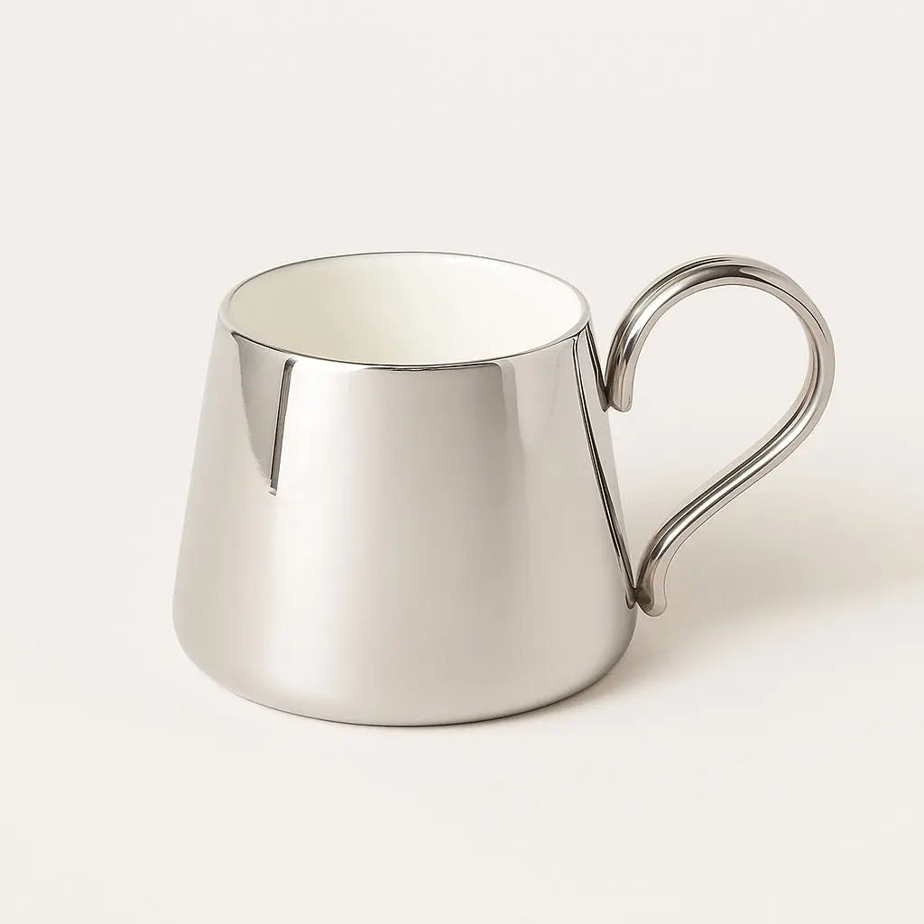 LustreCraft Ceramic Mug – Polished Reflective Design