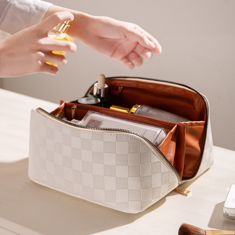 Elegant Travel Cosmetic Organizer