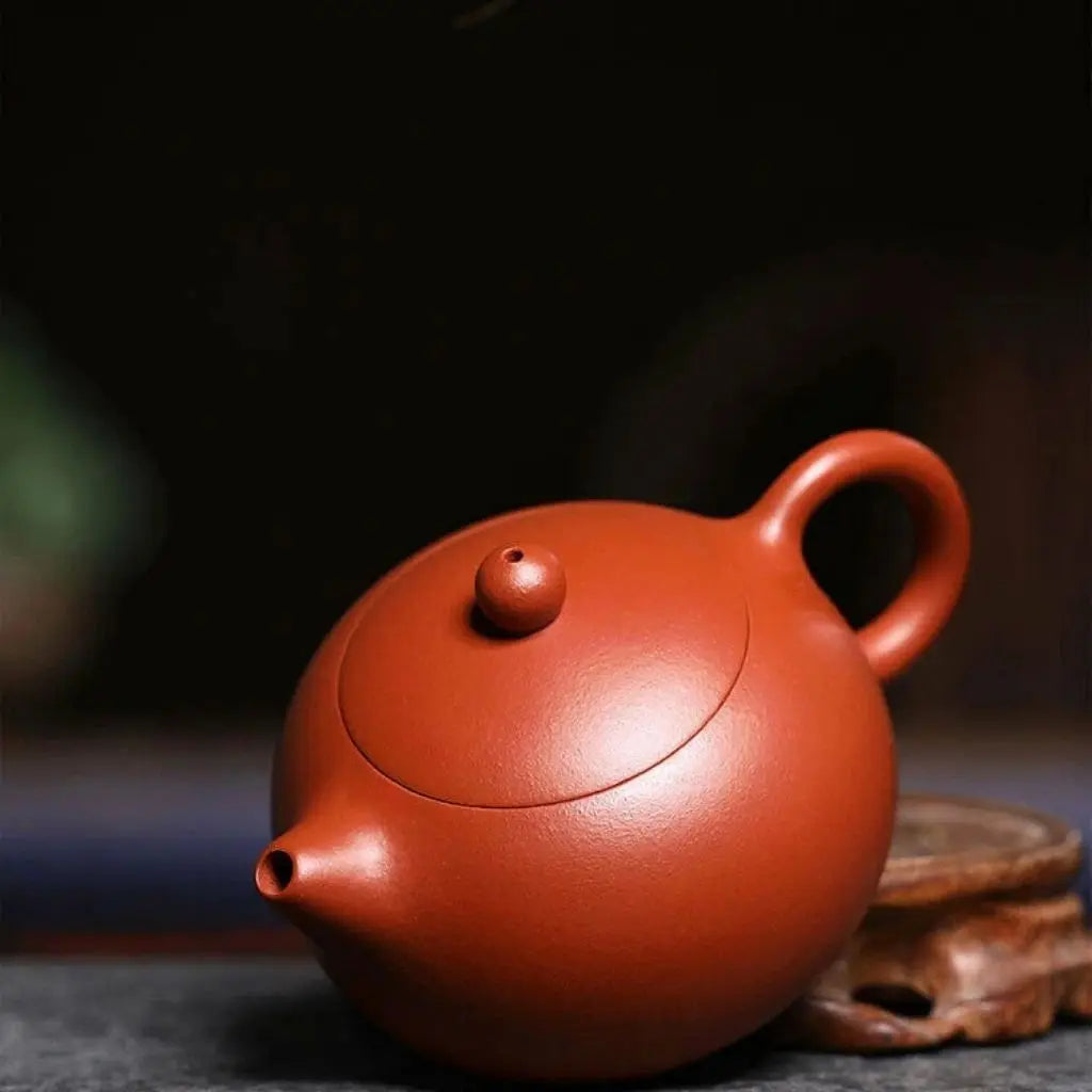 Elegant Terracotta Teapot for Perfect Tea Brewing