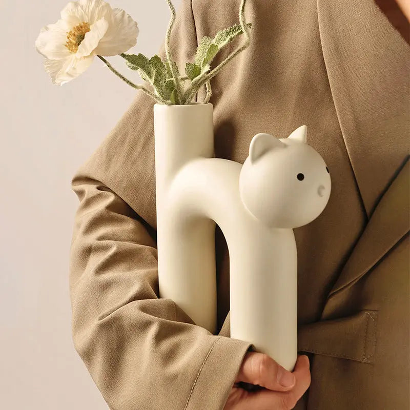 WhiskerWonder Cat-Inspired Ceramic Floral Display