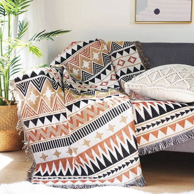 Cozy Plaid Throw Blanket with Colorful Jacquard Weave and Bohemian Fringe