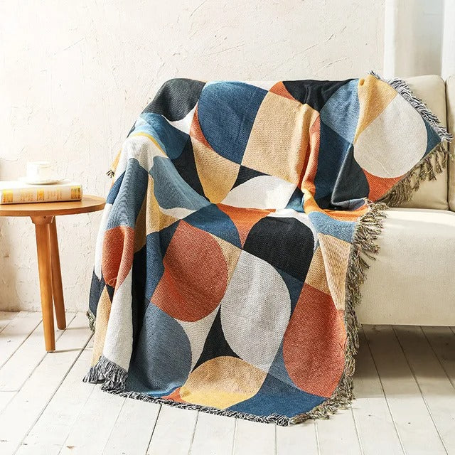 Cozy Plaid Throw Blanket with Colorful Jacquard Weave and Bohemian Fringe