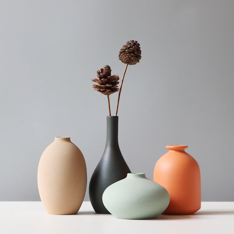 Handcrafted Matte Finish Ceramic Vase – Modern Decorative Pot