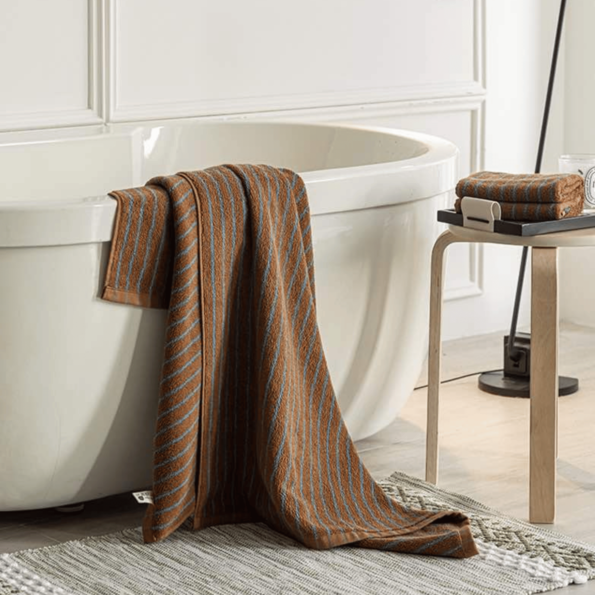Vintage-Inspired Cotton Bath Towel with Stripes