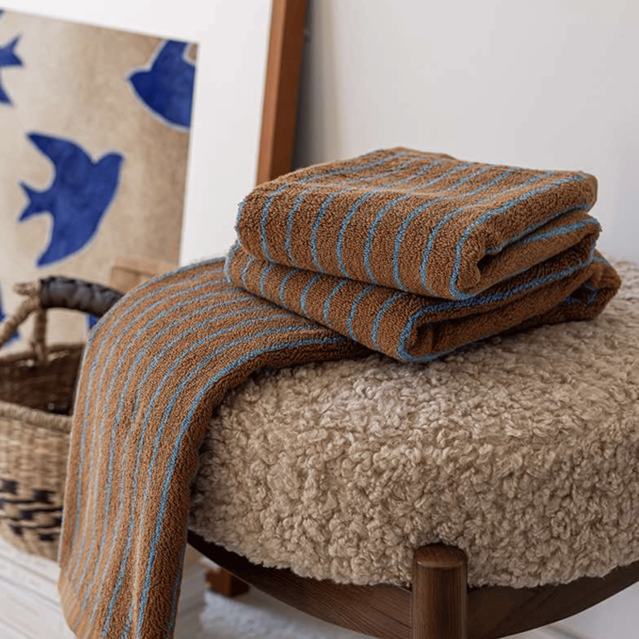 Vintage-Inspired Cotton Bath Towel with Stripes