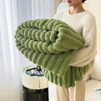 Luxurious Plush Throw Blanket for Ultimate Comfort