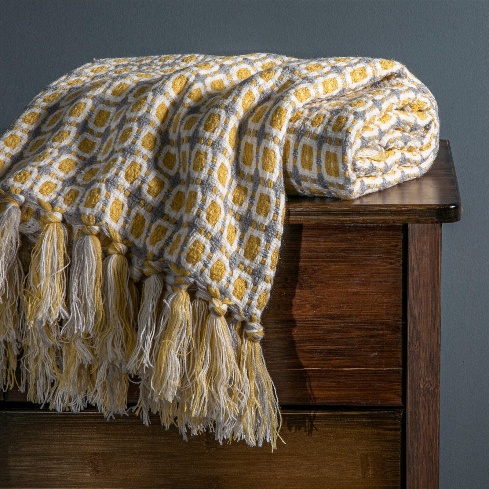Chic Warmth Knitted Throw Blanket