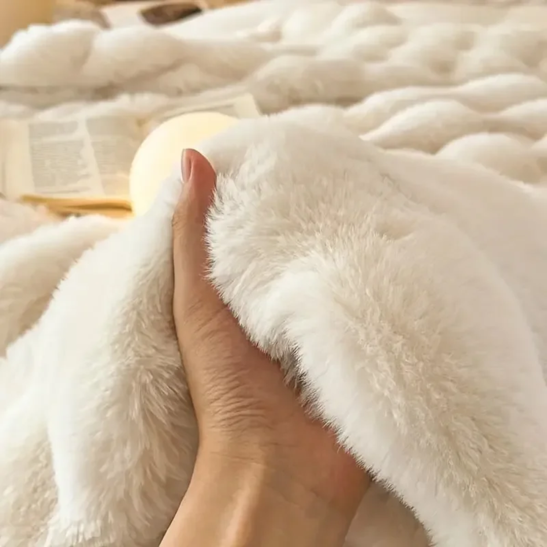 Soft and Warm Plaid Blanket with Sleeves – Ideal for Sofa and Bed