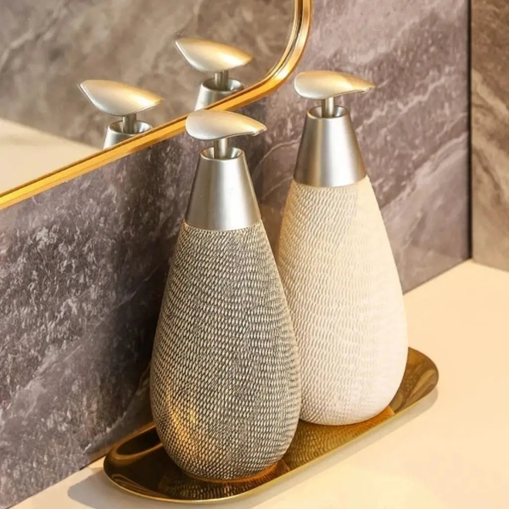 Elegant Ceramic Lotion Dispenser – Retro Style for Modern Spaces