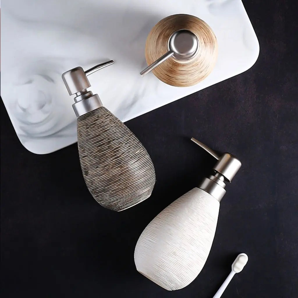 Elegant Ceramic Lotion Dispenser – Retro Style for Modern Spaces