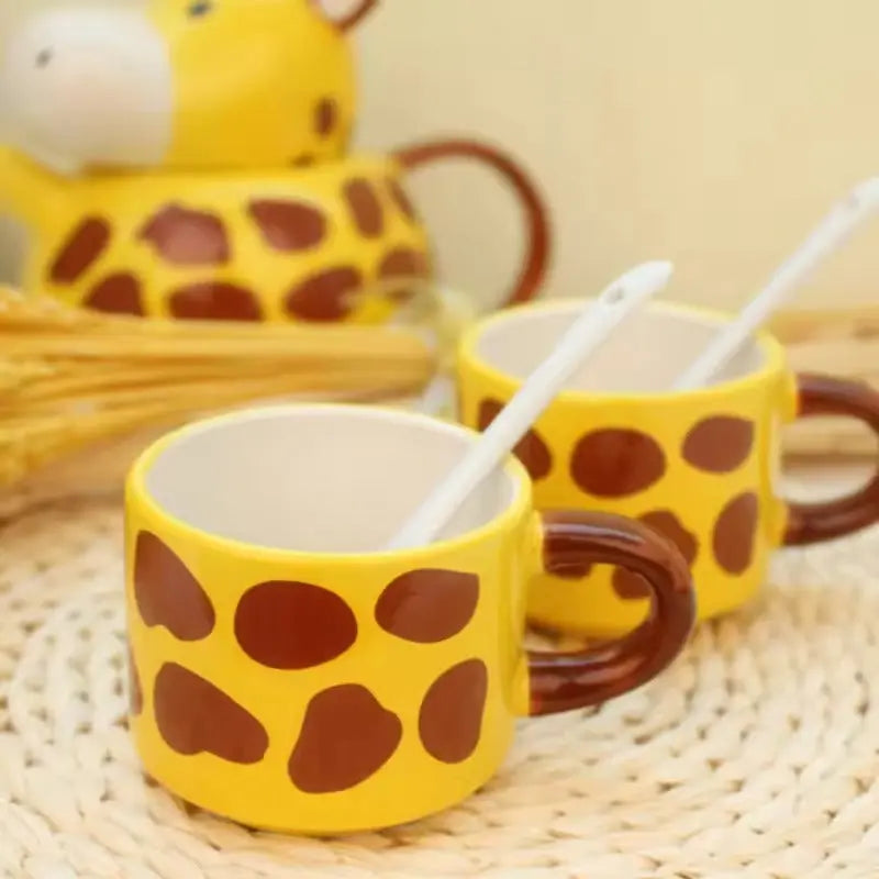 Whimsical Giraffe-Shaped Ceramic Tea Set