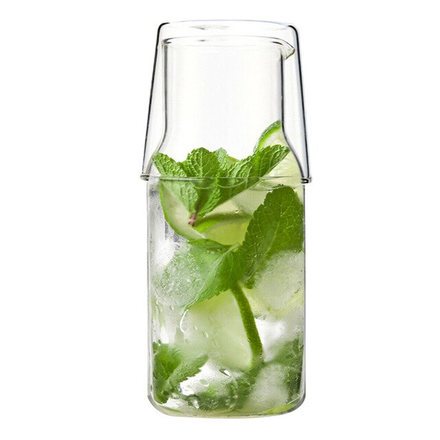 Sophisticated Heat-Resistant Glass Carafe Collection