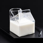 Sleek Borosilicate Glass Pitcher for Effortless Serving