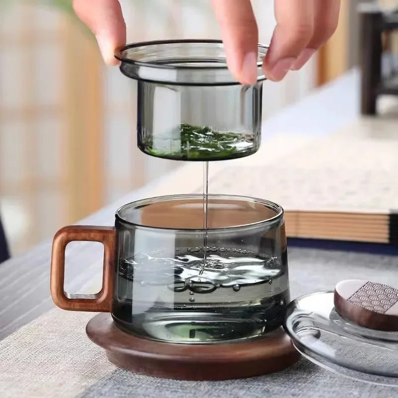 Refined Glass Tea Brewer with Strainer and Lid