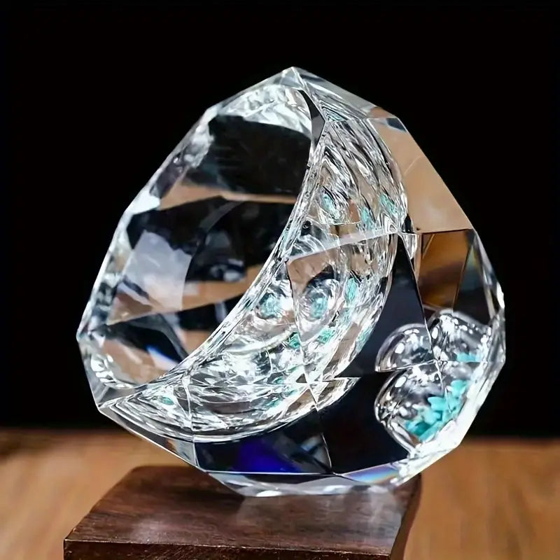 Luxurious Faceted Glass Tumbler