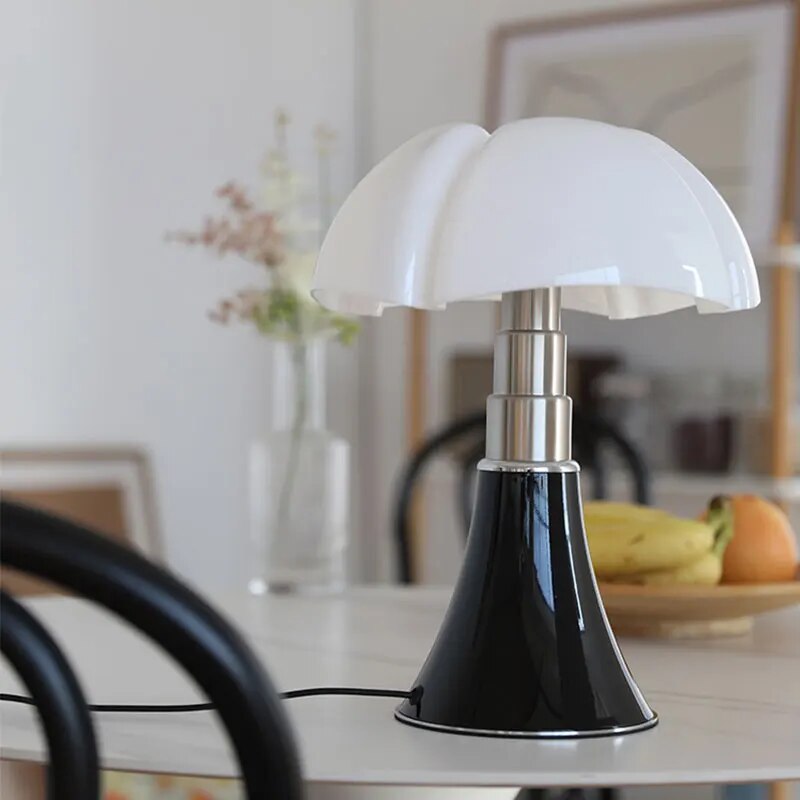 Modern Bedside Desk Lamp – Floral Design with Warm LED Light for Bedroom or Living Room