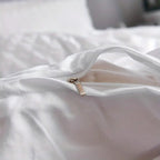 Chic Seersucker Duvet Cover Ensemble