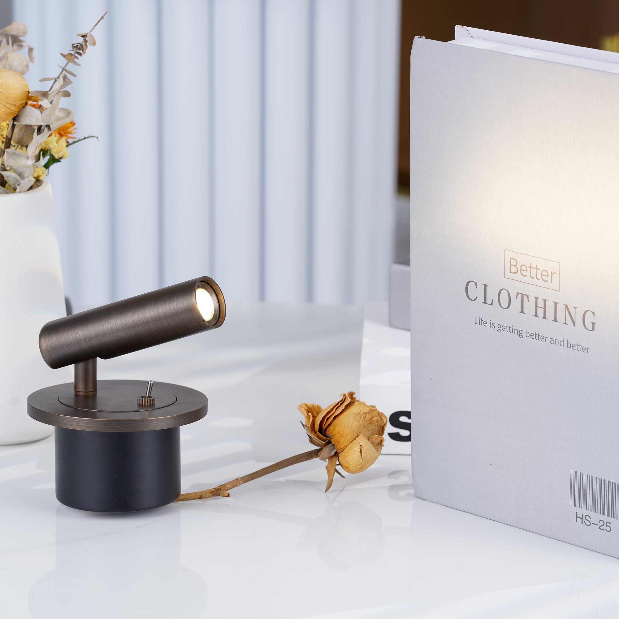 Cylindrical Head Metal Wall Lamp for Reading - Adjustable Design