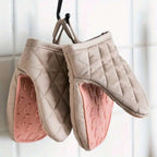 FinGrip Heat-Resistant Silicone and Cotton Oven Mitt
