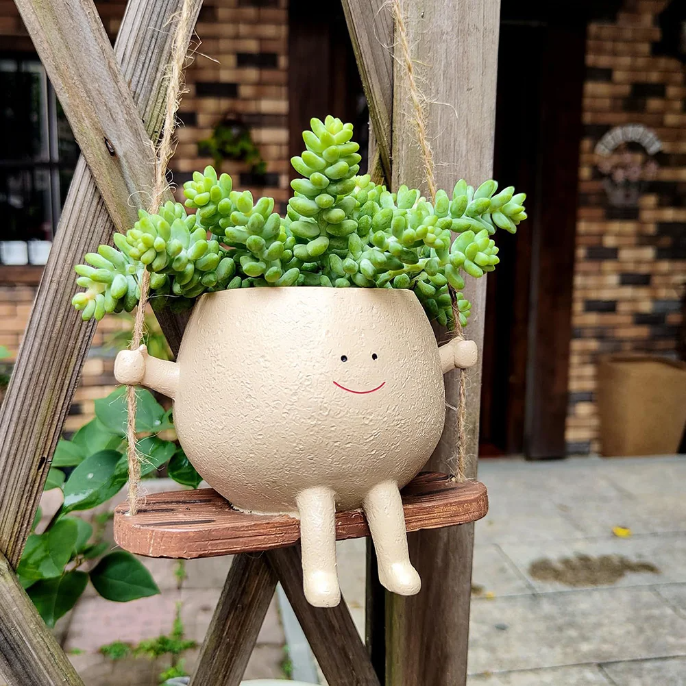 Chic Hanging Planter for Vibrant Indoor Gardens