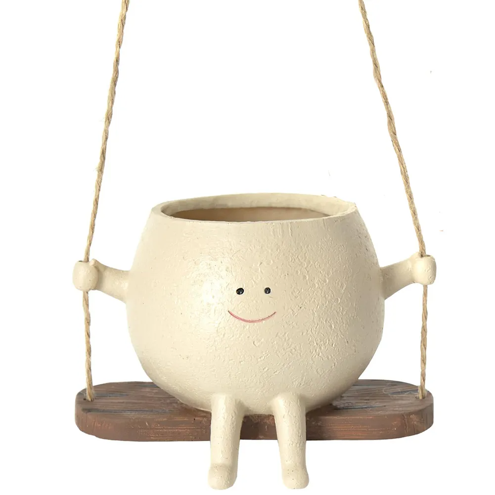 Chic Hanging Planter for Vibrant Indoor Gardens