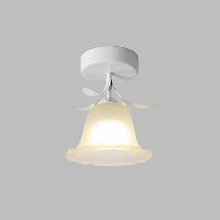 Charming Vintage Flush Mount Ceiling Light with Floral Design