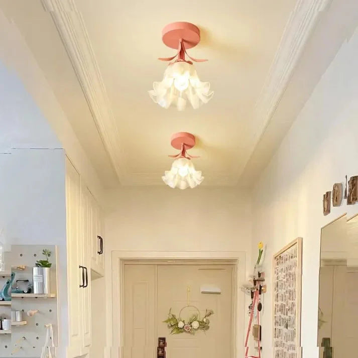 Charming Vintage Flush Mount Ceiling Light with Floral Design