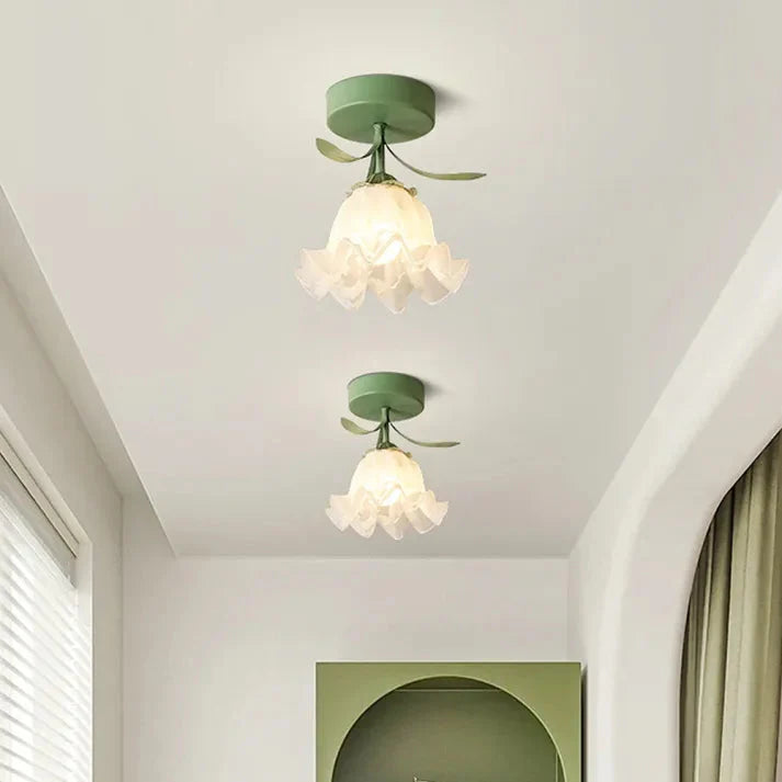Charming Vintage Flush Mount Ceiling Light with Floral Design