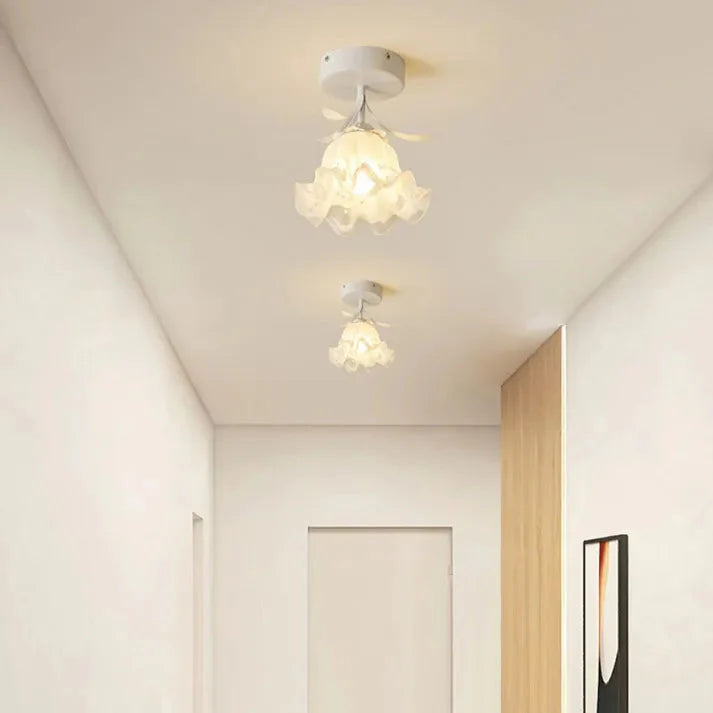 Charming Vintage Flush Mount Ceiling Light with Floral Design