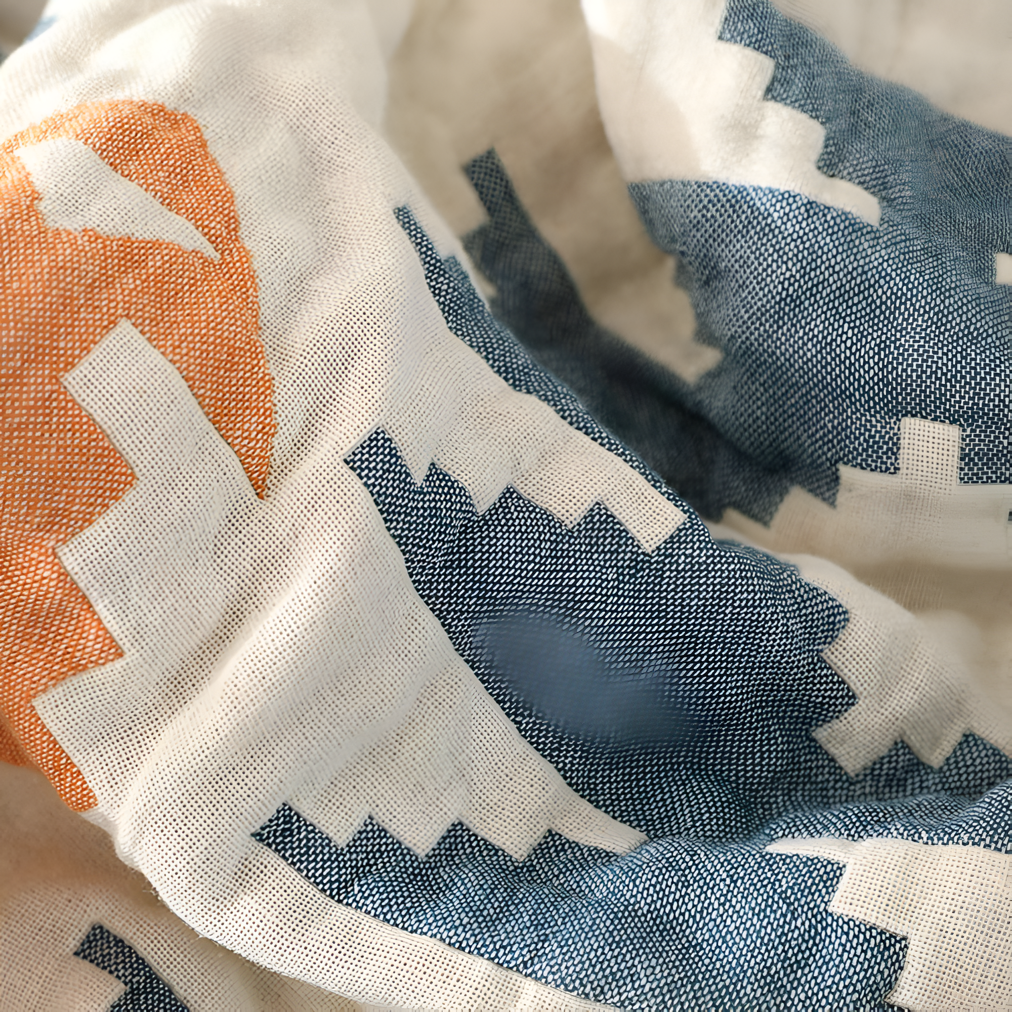 Reversible Cotton Blanket - Solid Color and Geometric Patterns