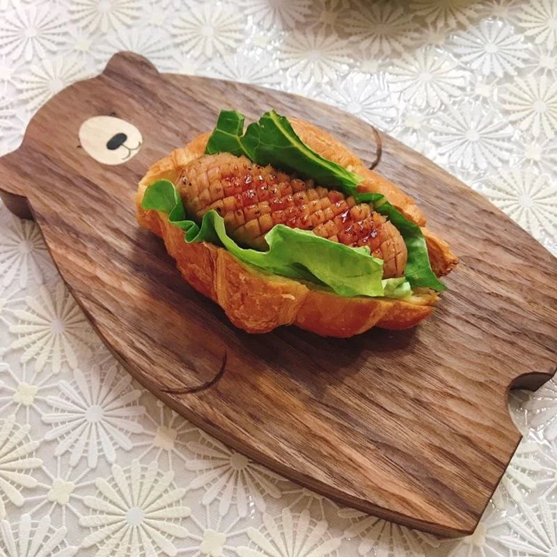 Charming Bear-Shaped Wooden Serving Board - Ideal for Entertaining