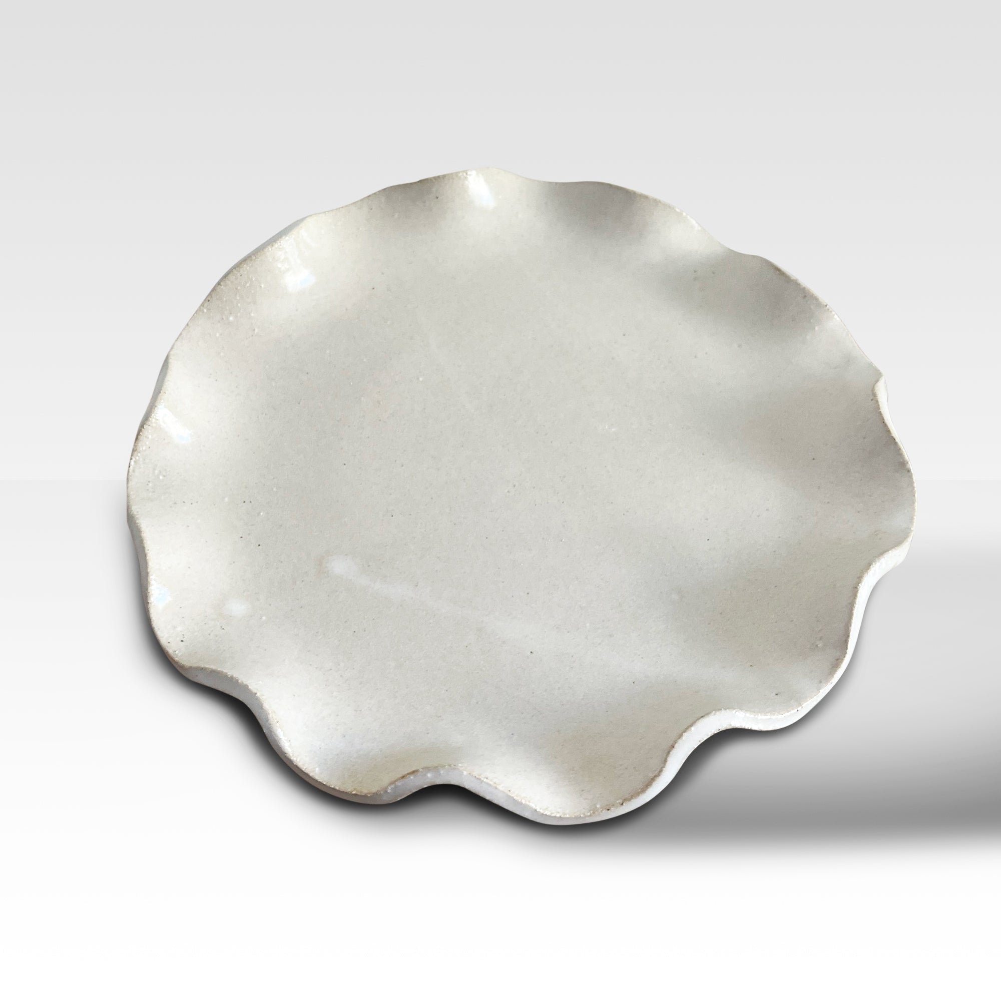 12-Inch Pedestal Cake Plate with Ruffled Edge – Handcrafted Dessert Stand