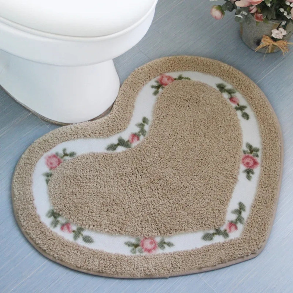 Heart-Shaped Soft Microfiber Bath Mat with Non-Slip Feature