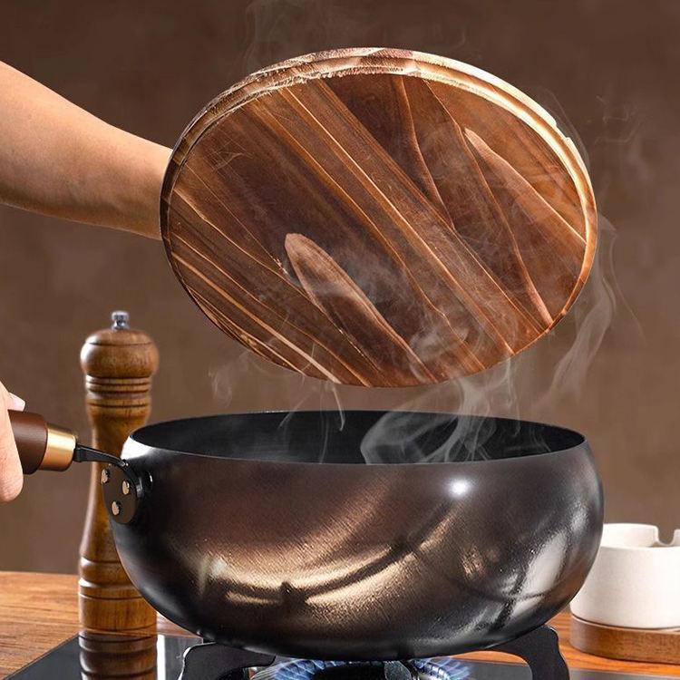 Stalwart Cast Iron Deep Frying Pan with Lid for Versatile Cooking