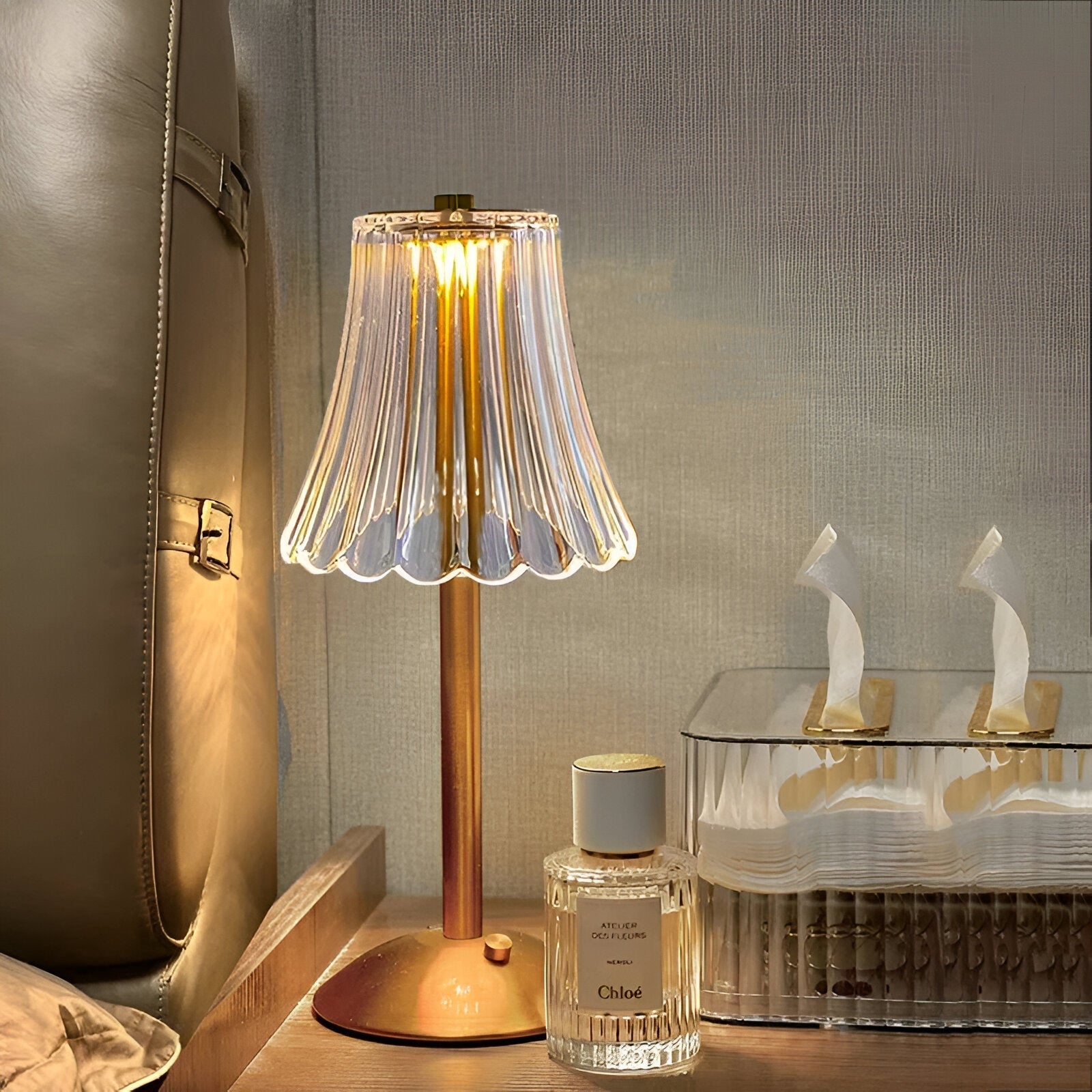 LED Table Lamp with Clear Textured Shade and Metal Base – Cordless Design