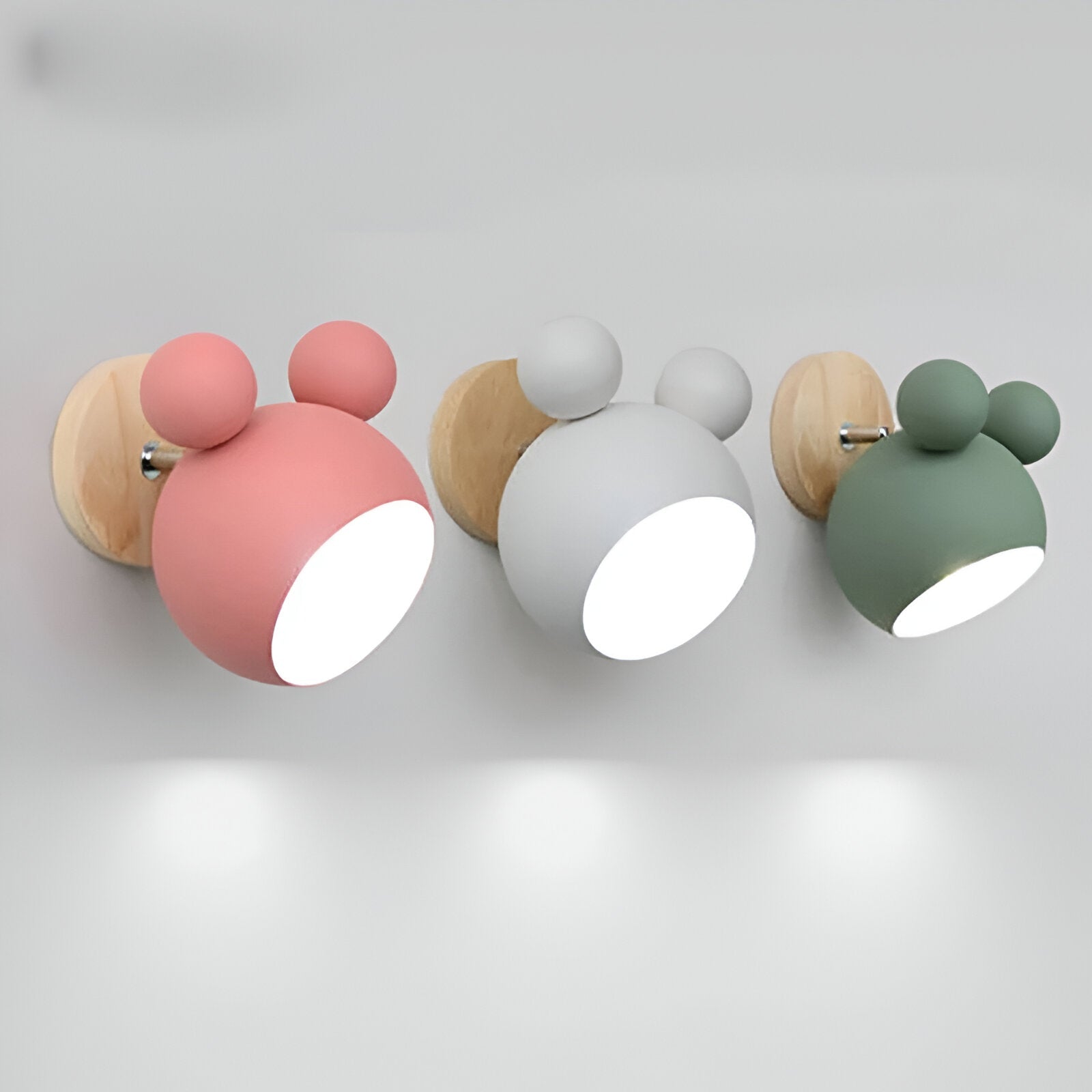Modern Wall Lamp with Playful Design – FlashMouse Style