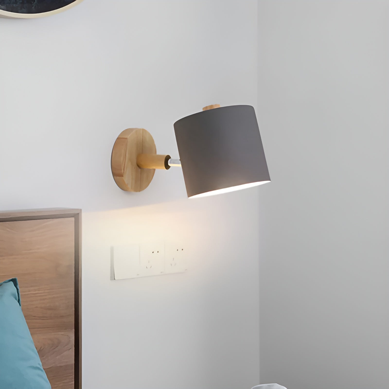 Scandinavian Style Adjustable Wall Light – Pastel Color Design