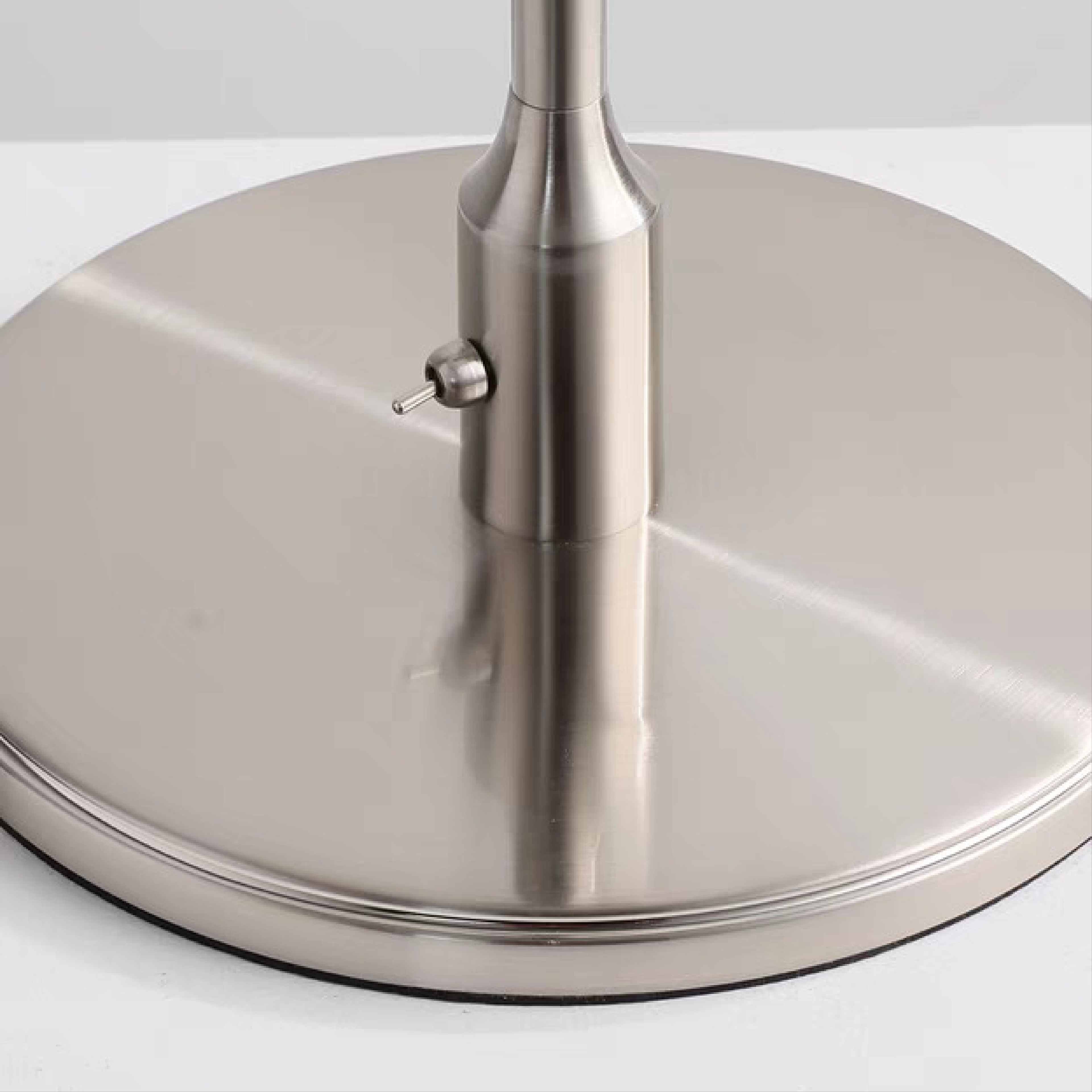 Table Lamp with Scandinavian Style