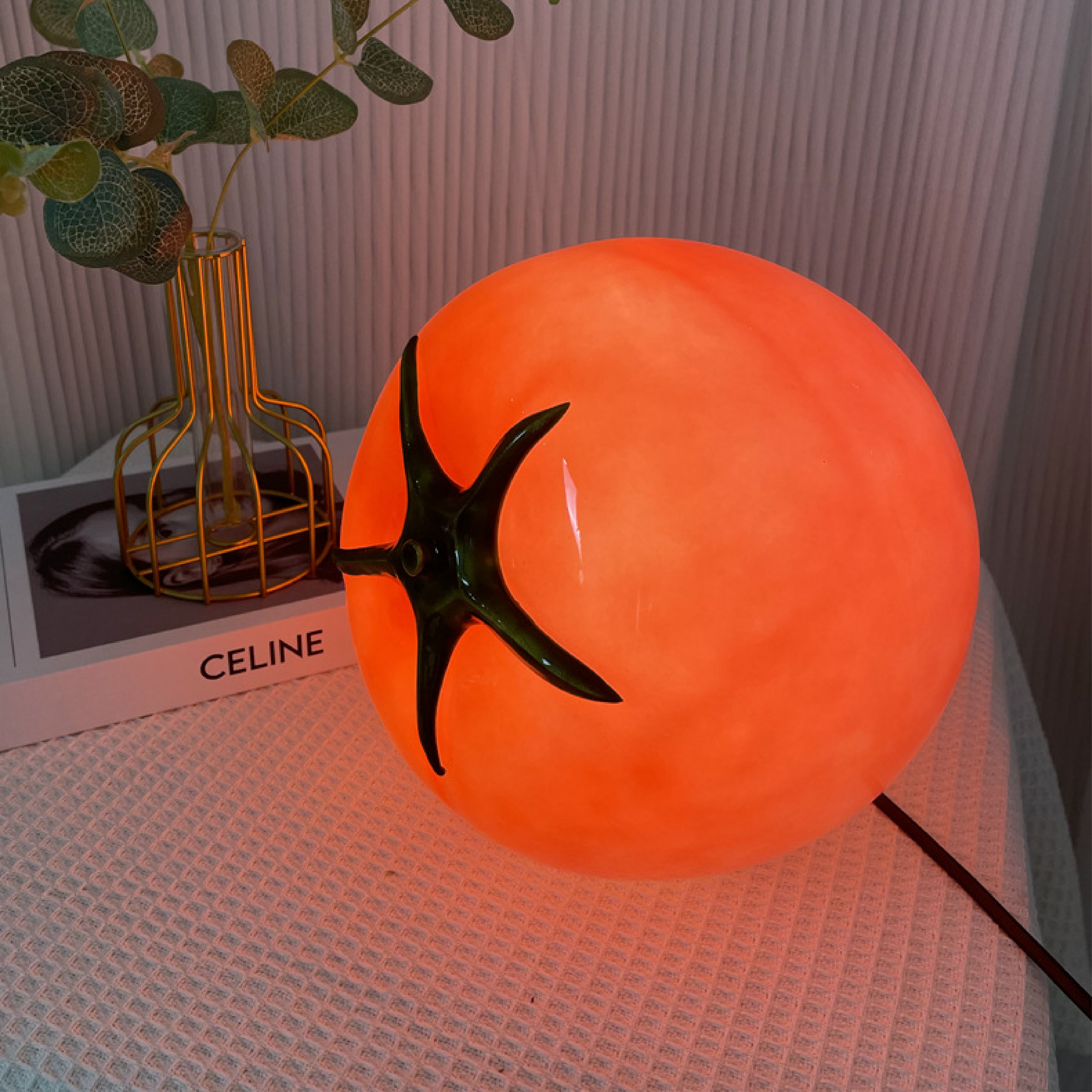 Table Lamp in Tomato Shape