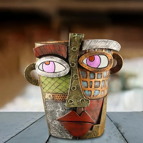 Abstract Face Flower Pot – Decorative Planter for Indoor and Outdoor Use