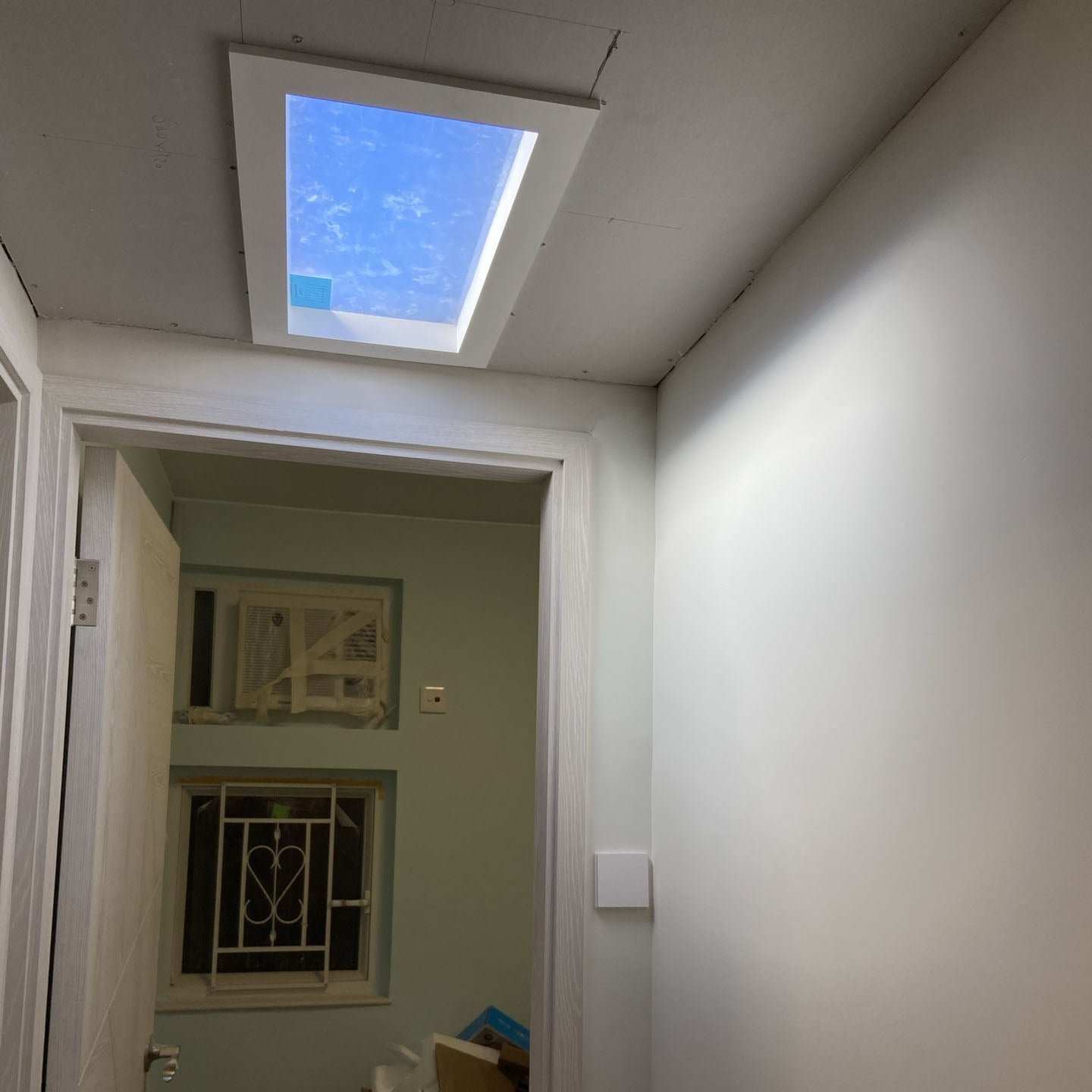 Smart Control Metal Ceiling Light Fixture – Minimalist Design for Living Room & Bedroom
