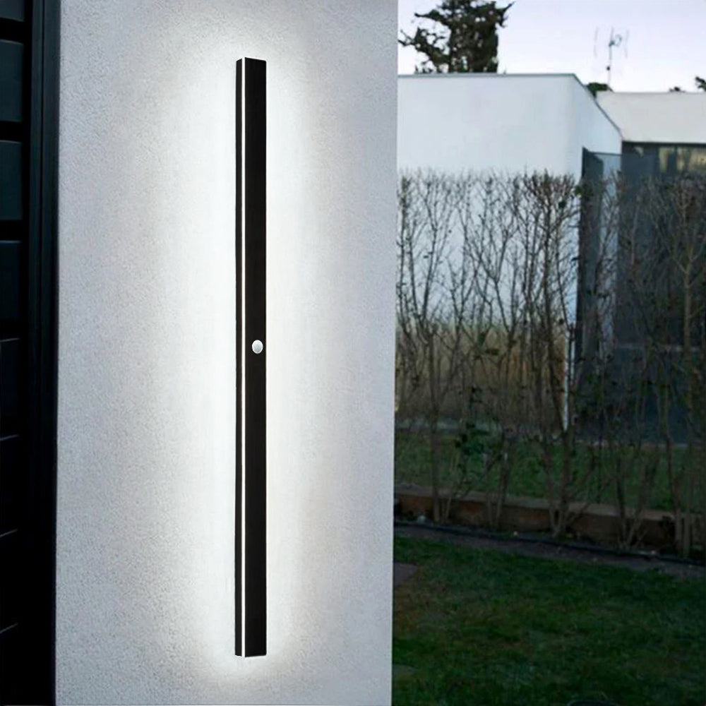 Vertical Wall Light with LED for Architectural Design