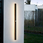 Vertical Wall Light with LED for Architectural Design
